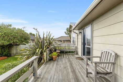 Photo of property in 1 Sophies Way, Papamoa Beach, Papamoa, 3118