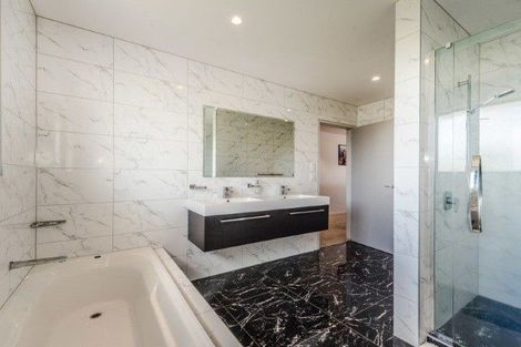 Photo of property in 35 Heathfield Avenue, Huntington, Hamilton, 3210