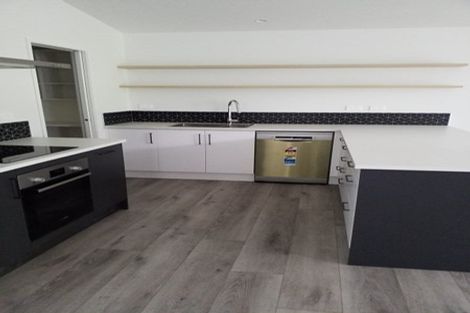 Photo of property in 135 Victoria Street, Cambridge, 3434