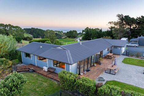 Photo of property in 27 Green Island Bush Road, Blackhead, Dunedin, 9076