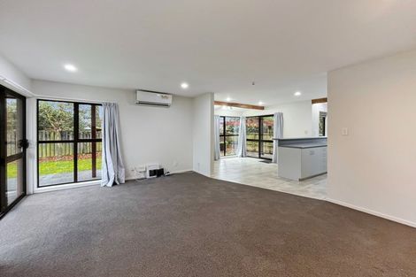 Photo of property in 2/53 Mcfaddens Road, St Albans, Christchurch, 8052