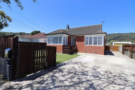 Photo of property in 218 Naenae Road, Naenae, Lower Hutt, 5011