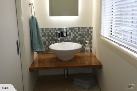 Photo of property in 25 Otupai Street, Two Mile Bay, Taupo, 3330