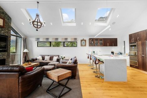 Photo of property in 12 Orford Drive, Jacks Point, Queenstown, 9371