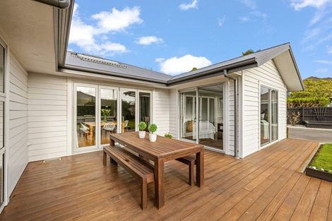 Photo of property in 14 Wallace Street, Bryndwr, Christchurch, 8053