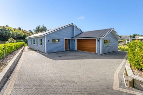 Photo of property in 9 Lamont Place, Waikanae, 5036