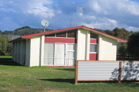 Photo of property in 108 Linton Crescent, Whangamata, 3620