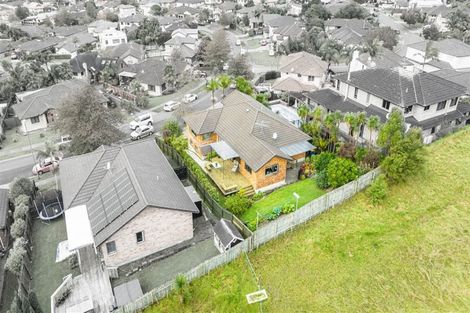 Photo of property in 34 Sapperton Drive, Henderson, Auckland, 0612