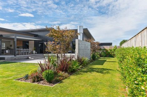 Photo of property in 12 Coralie Place, Lansdowne, Masterton, 5810