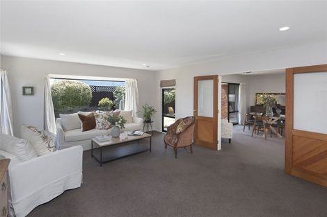 Photo of property in 16 Coniston Avenue, Ilam, Christchurch, 8041