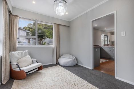 Photo of property in 11 Tweed Road, Papakowhai, Porirua, 5024