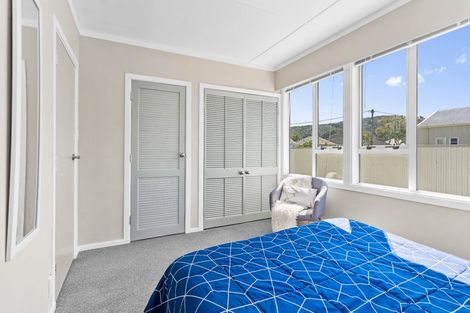 Photo of property in 186 Naenae Road, Naenae, Lower Hutt, 5011