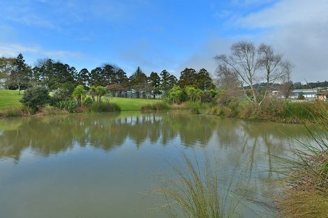 Photo of property in 30 Cabeleigh Drive, Helensville, 0800