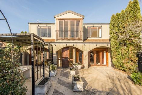 Photo of property in 36 Garden Road, Merivale, Christchurch, 8014