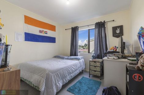 Photo of property in 5 Frosses Place, Massey, Auckland, 0614