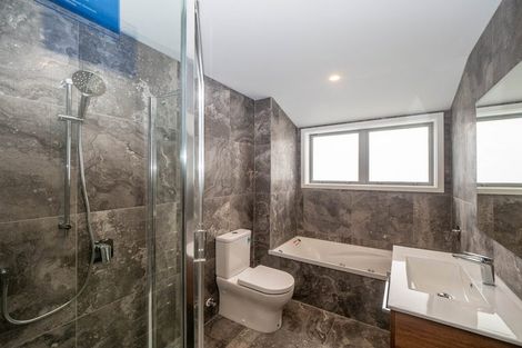Photo of property in 165 Amesbury Drive, Churton Park, Wellington, 6037