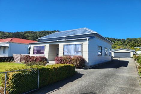 Photo of property in 37 Shakespeare Street, Greymouth, 7805