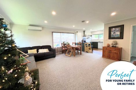 Photo of property in 2/4 Illana Place, Ranui, Auckland, 0612