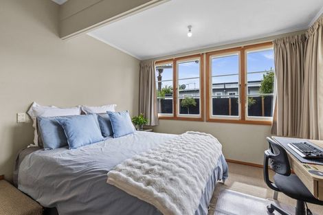Photo of property in 5 Arataki Road, Havelock North, 4130