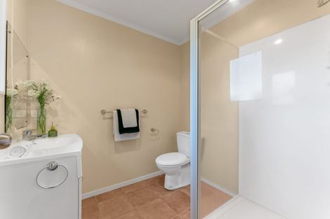 Photo of property in 338a Glengarry Road, Glen Eden, Auckland, 0602
