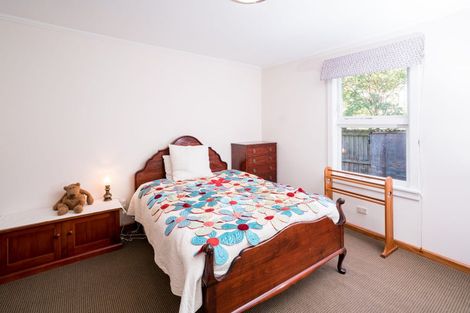 Photo of property in 33 Norwood Street, Beckenham, Christchurch, 8023