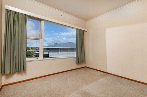 Photo of property in 40 Sunnyfield Crescent, Glenfield, Auckland, 0629