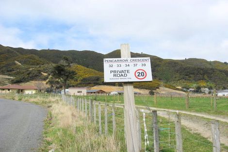 Photo of property in 37 Pencarrow Crescent, Wainuiomata, Lower Hutt, 5014
