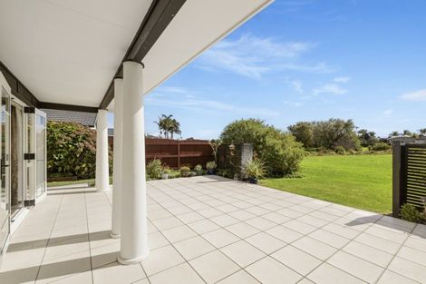Photo of property in 57 Oriental Parade, Papamoa Beach, Papamoa, 3118