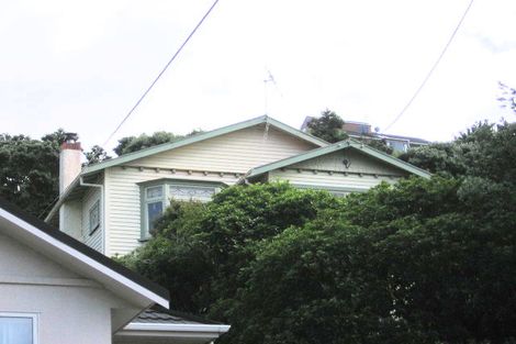 Photo of property in 60 Severn Street, Island Bay, Wellington, 6023