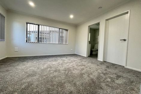 Photo of property in 88a Gloucester Road, Manurewa, Auckland, 2102