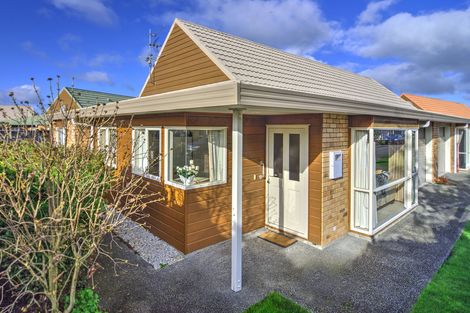 Photo of property in Holdsworth Villas, 59/2 William Donald Drive, Solway, Masterton, 5810