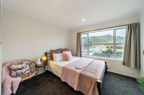 Photo of property in 2 Ronalds Way, Taita, Lower Hutt, 5011