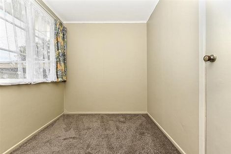 Photo of property in 17 Sheehan Road, Te Atatu South, Auckland, 0610