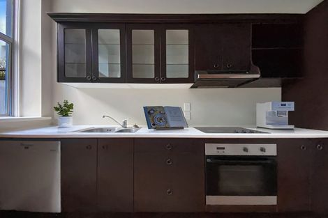 Photo of property in 4/30 Hanson Street, Mount Cook, Wellington, 6021