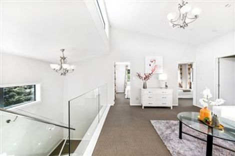 Photo of property in 32 The Enclave, Totara Heights, Auckland, 2105
