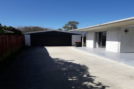 Photo of property in 33 Guinness Crescent, Ilam, Christchurch, 8041