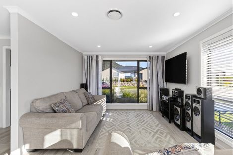 Photo of property in 14 Huntaway Close, Stoke, Nelson, 7011