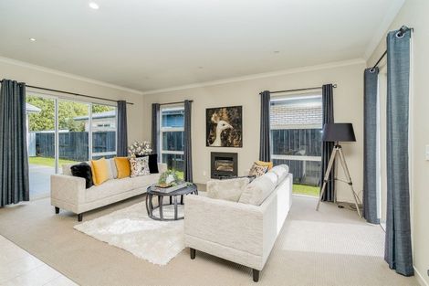 Photo of property in 21 Langdale Court, Huntington, Hamilton, 3210