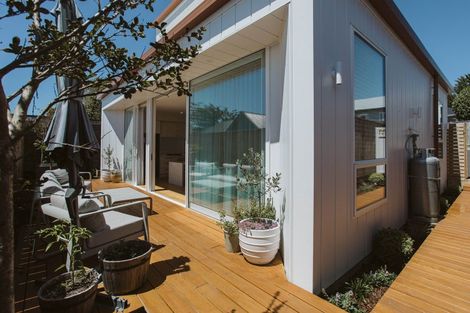 Photo of property in 55b Belt Road, New Plymouth, 4310