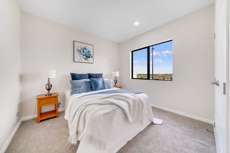 Photo of property in 8 Evergreen Parade, Rosehill, 2113