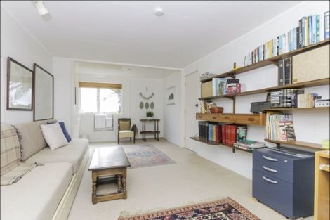Photo of property in 154 Bleakhouse Road, Mellons Bay, Auckland, 2014