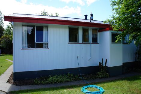 Photo of property in 16 Rata Road, Twizel, 7901