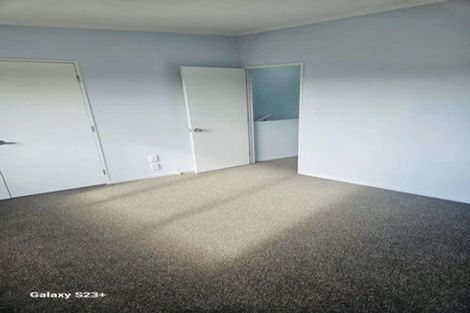 Photo of property in 12 Kevale Place, Manurewa, Auckland, 2102