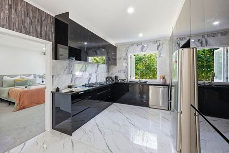 Photo of property in 2/135 Bucklands Beach Road, Bucklands Beach, Auckland, 2012