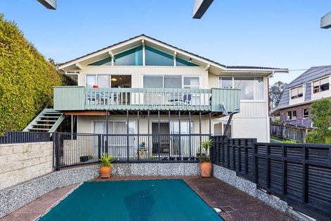 Photo of property in 278 Whangaparaoa Road, Red Beach, 0932