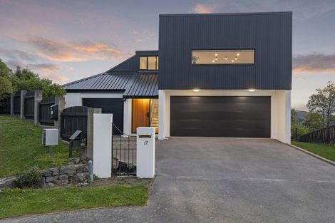 Photo of property in 17 Brigid Place, Mount Pleasant, Christchurch, 8081