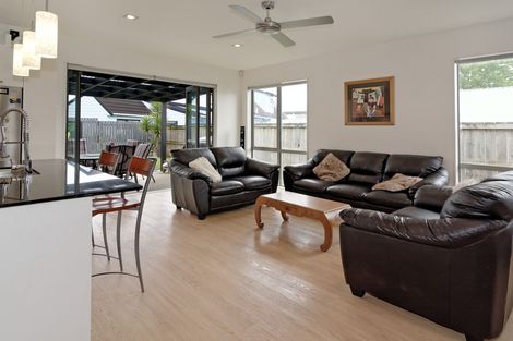 Photo of property in 97a Konini Road, Titirangi, Auckland, 0604