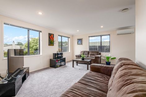 Photo of property in 9 Chelmsley Avenue, Henderson, Auckland, 0612