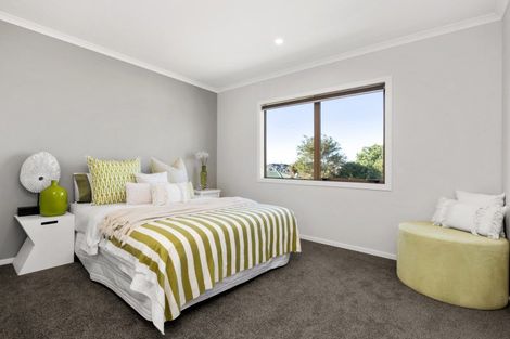 Photo of property in 2/10 Gazeley Avenue, Silverdale, Hamilton, 3216