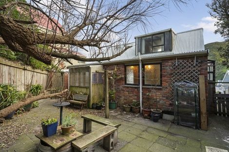 Photo of property in 2b Happy Valley Road, Owhiro Bay, Wellington, 6023